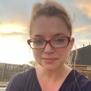 Meet your Posher, Sariah